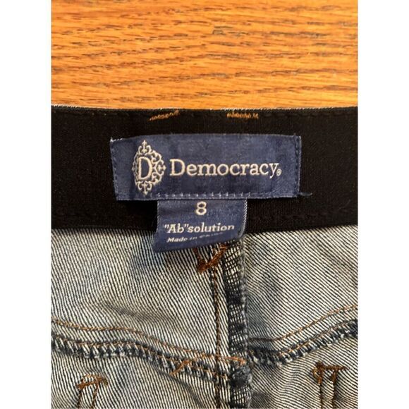Democracy Jeans - Picture 4 of 5